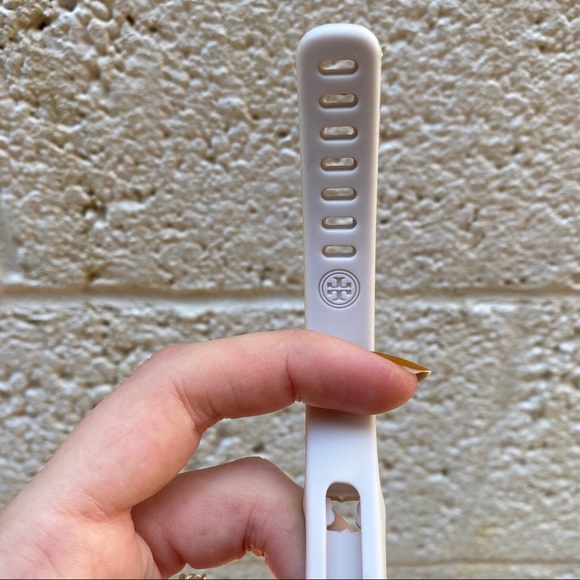 Tory Burch Fitbit Band Silicone Blue Floral S/P - Picture 9 of 16